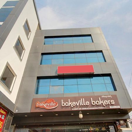 Oyo 11670 Hotel Vishnu Priya Residency Haydarabad Dış mekan fotoğraf